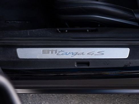 Used 2024 Porsche 911 Targa 4S w/ Premium Package image 26