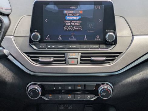 Used 2024 Nissan Altima 2.5 SR FWD image 21
