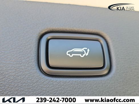 New 2026 Kia Sportage EX w/ EX Panorama Roof Package FWD image 9