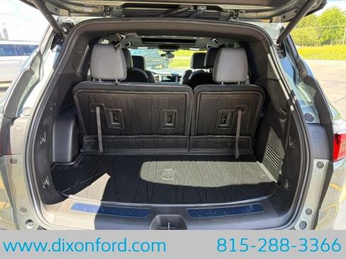 Used 2023 Buick Enclave Essence w/ Experience Buick Package AWD/4WD image 27