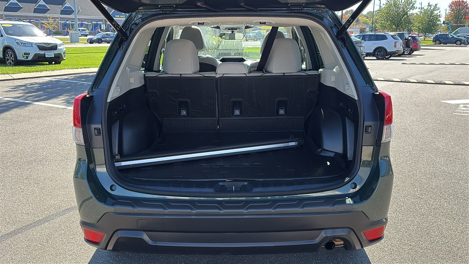 Used 2023 Subaru Forester Premium AWD/4WD image 28