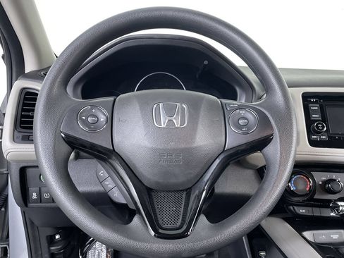 Used 2021 Honda HR-V LX image 13