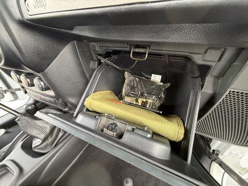 Used 2015 Jeep Wrangler Unlimited Sport image 36