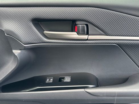 New 2026 Toyota Camry SE image 18