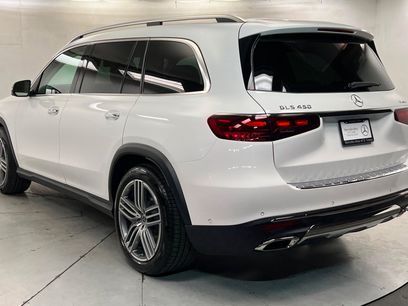 New 2026 Mercedes-Benz GLS 450 4MATIC
