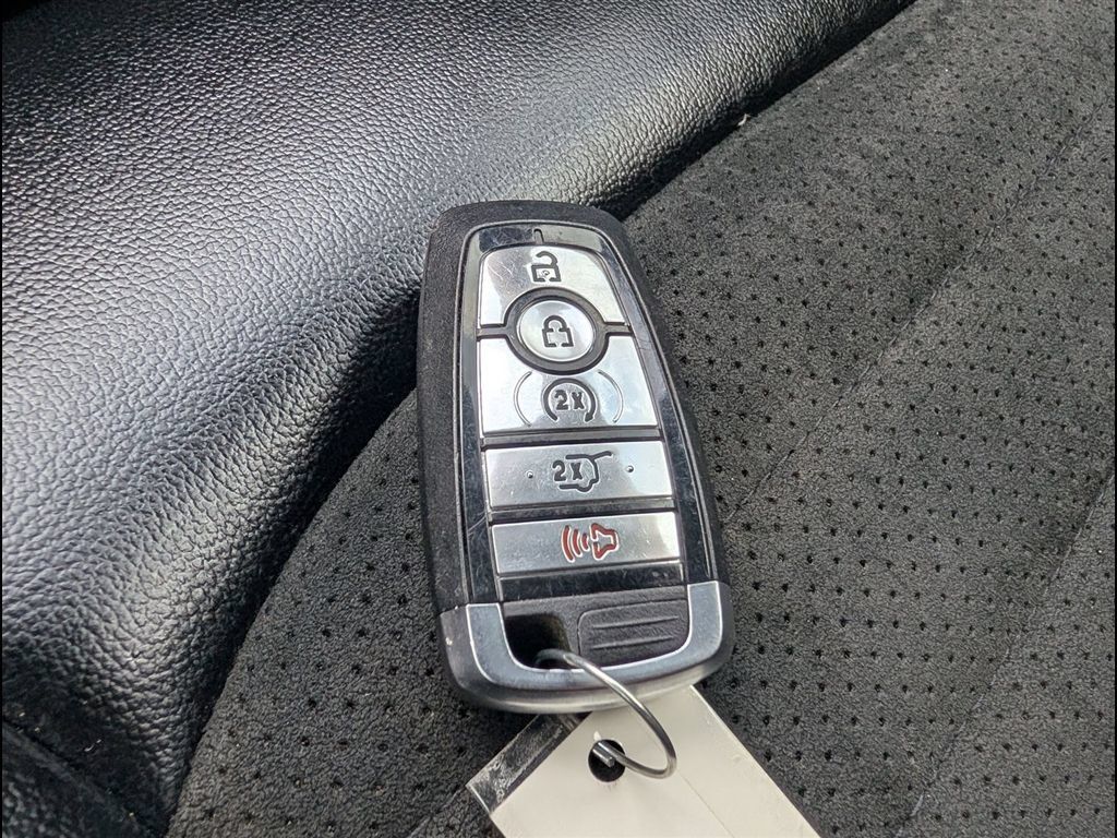 Used 2023 Ford Edge ST-Line AWD/4WD image 31