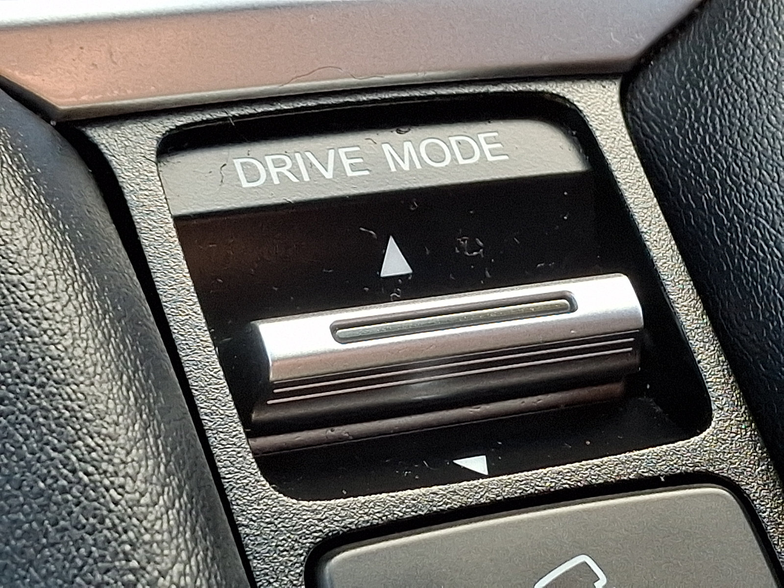 Used 2024 Honda HR-V Sport image 25