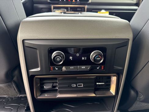 New 2025 GMC Hummer EV 2X image 34