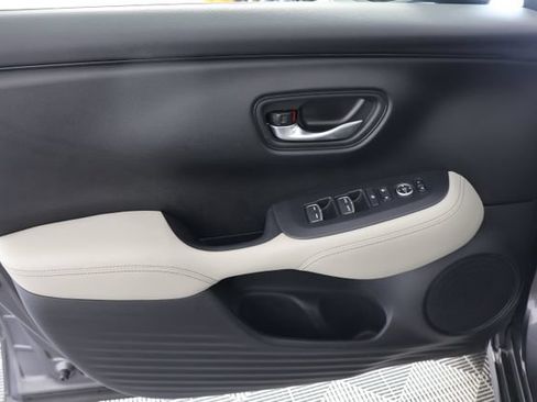 Certified 2025 Honda HR-V EX-L image 25