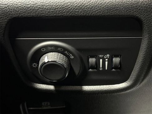 New 2025 Jeep Grand Cherokee Altitude w/ Trailer Tow Package image 18