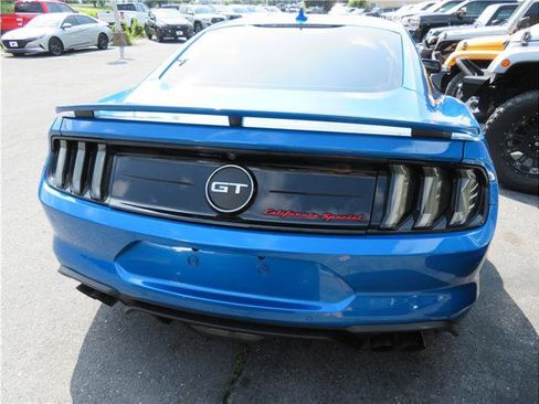 Used 2021 Ford Mustang GT Premium w/ Equipment Group 401A RWD image 16