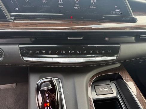 Used 2021 Cadillac Escalade ESV Premium Luxury Platinum image 20