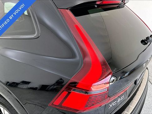 Used 2026 Volvo XC60 B5 Plus AWD/4WD image 39