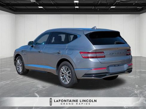 Used 2025 Genesis GV80 2.5T Standard AWD/4WD image 3