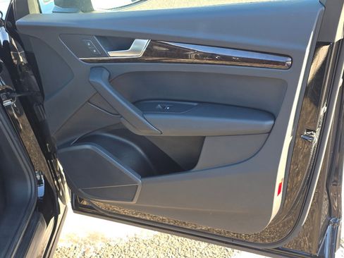 Used 2019 Audi Q5 2.0T Premium w/ Convenience Package image 20