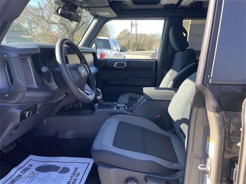 New 2025 Ford Bronco Big Bend image 15