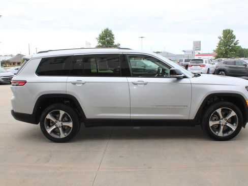 Certified 2023 Jeep Grand Cherokee L Limited image 6