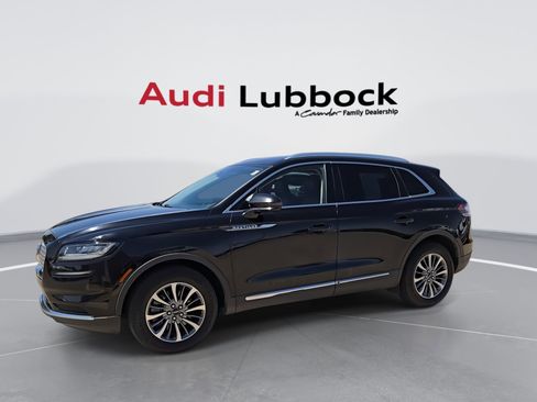 Used 2022 Lincoln Nautilus FWD w/ Premium Package image 5