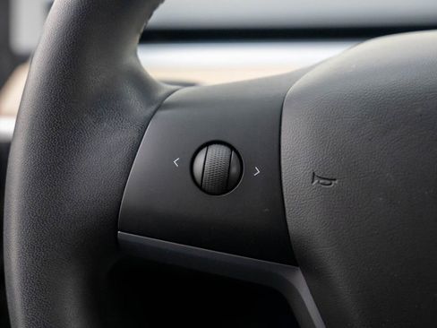 Used 2020 Tesla Model 3 Performance image 20