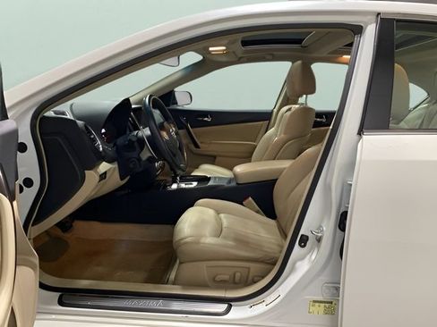 Used 2014 Nissan Maxima 3.5 SV w/ Premium Package FWD image 11
