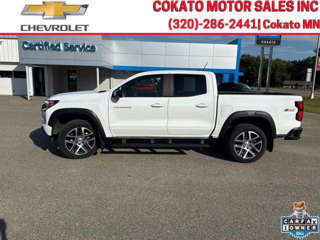 Used 2023 Chevrolet Colorado Z71 w/ Z71 Convenience Package 2 AWD/4WD image 4