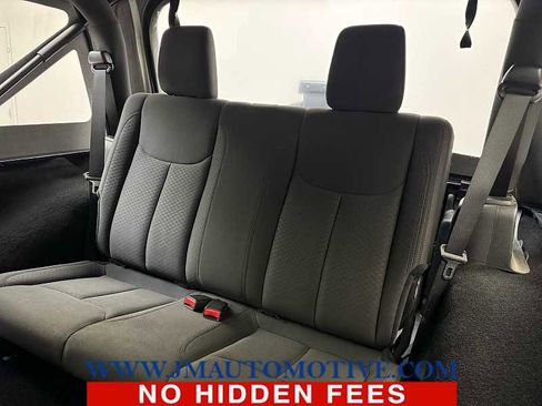 Used 2018 Jeep Wrangler Sport AWD/4WD image 14
