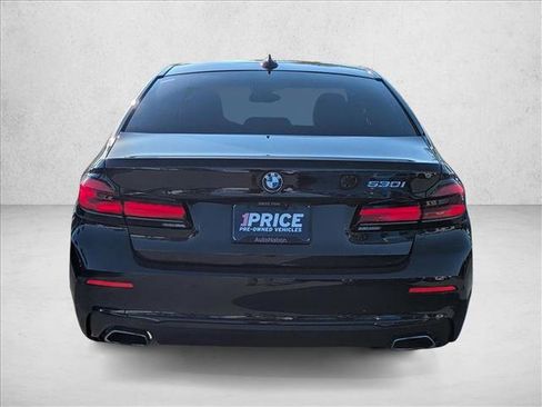 Used 2023 BMW 530i w/ Convenience Package image 7