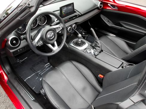 Used 2022 MAZDA MX-5 Miata Grand Touring image 15