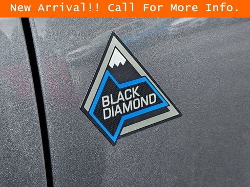 Used 2024 Ford Bronco Black Diamond image 10