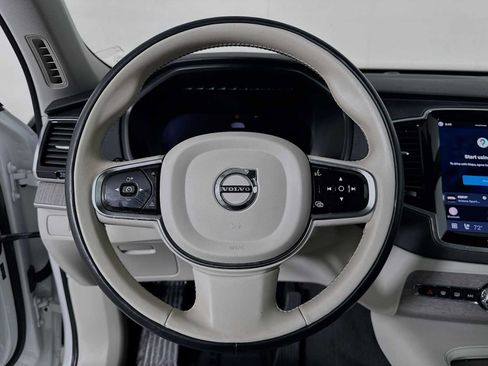 Used 2023 Volvo XC90 B5 Plus AWD/4WD image 11