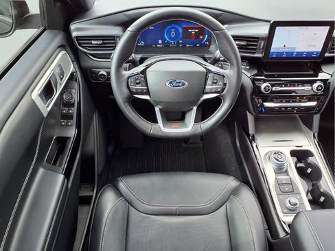 Used 2022 Ford Explorer ST w/ Equipment Group 401A AWD/4WD image 13