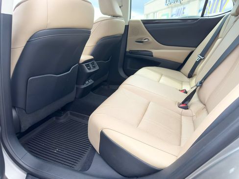 Used 2021 Lexus ES 350 w/ Accessory Package 2 FWD image 19