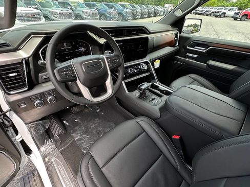 New 2026 GMC Sierra 1500 Denali w/ Denali Reserve Package AWD/4WD image 17