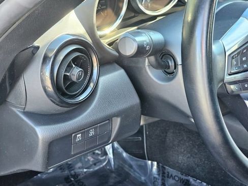 Used 2016 MAZDA MX-5 Miata Club RWD image 16
