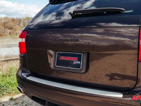 Used 2009 Porsche Cayenne image 33