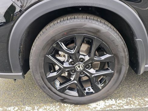 Certified 2025 Honda HR-V Sport image 9