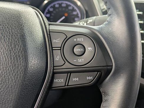 Certified 2019 Toyota Camry SE w/ Sunroof Package image 12