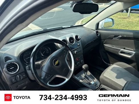 Used 2013 Chevrolet Captiva Sport LT FWD image 15