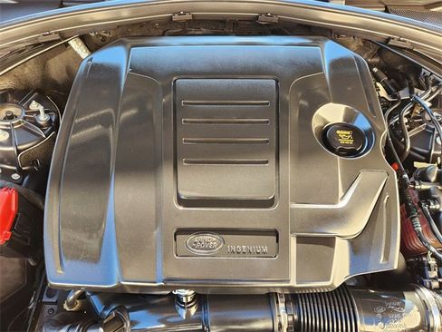 Used 2022 Land Rover Range Rover Velar R-Dynamic S image 30