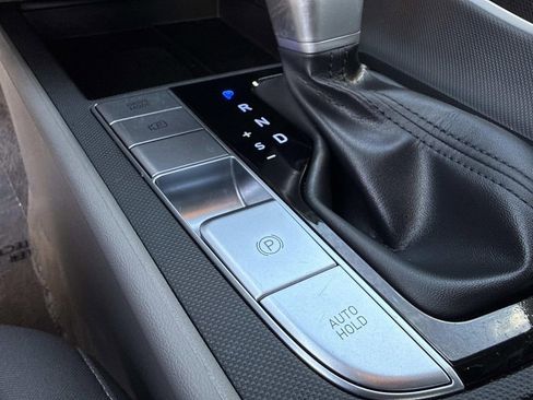 Used 2024 Hyundai Elantra SEL w/ Convenience Package image 33