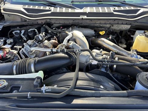 Used 2022 Ford F450 Limited w/ FX4 Off-Road Package image 31