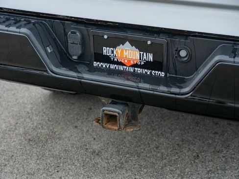 Used 2021 Chevrolet Silverado 2500 Custom w/ Custom Value Package image 9