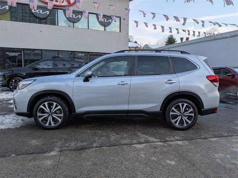 Used 2021 Subaru Forester Limited image 11