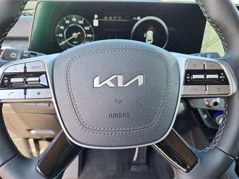 Certified 2025 Kia Telluride SX Prestige image 25
