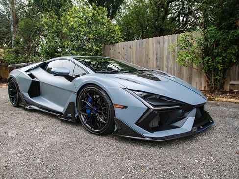 Used 2024 Lamborghini Revuelto AWD/4WD image 14