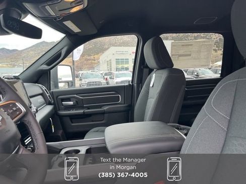 New 2026 RAM 2500 Big Horn AWD/4WD image 18