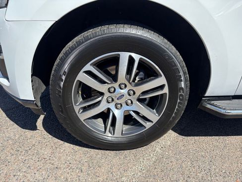 Used 2023 Ford Expedition Limited RWD image 35