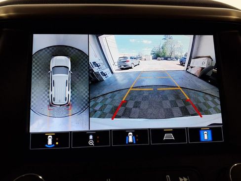 Used 2021 GMC Acadia Denali w/ Denali Technology Package image 12