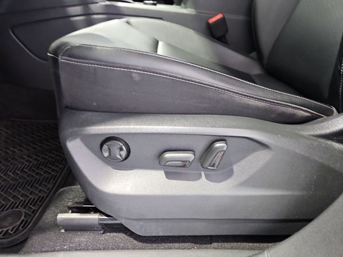 Used 2019 Volkswagen Atlas SE AWD/4WD image 17
