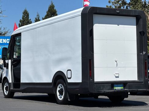Used 2023 Chevrolet Brightdrop 600 w/ Active Safety Package 2 AWD/4WD image 5
